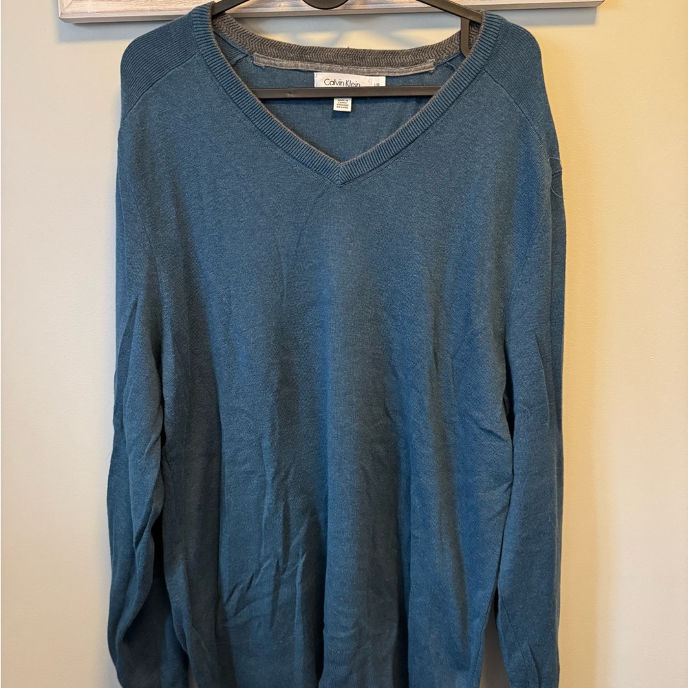 Calvin Klein Men's V-Neck Sweater